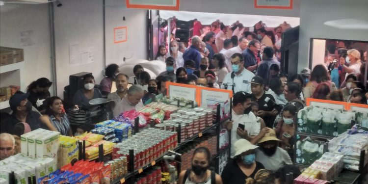 Promueve Segalmex proyecto de tiendas media en zonas turísticas del país.