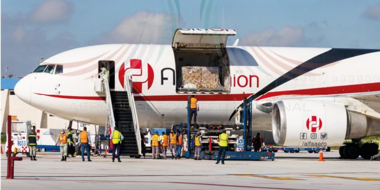 AIFA recibe vuelo con carga de 4.4 toneladas de mercancía