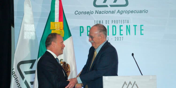 El secretario Julio Berdegué impulsa la urgencia de mejorar la productividad agrícola y enfrentar la crisis hídrica en México