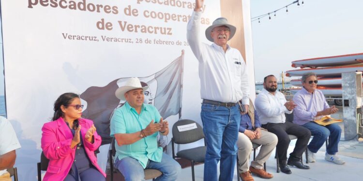 La Secretaría de Agricultura facilitará trámites a las y los pescadores en todo el país y reforzará el padrón del programa Bienpesca