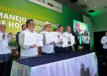 Firman convenio de cooperación el IICA y los Comités Estatales de Sanidad de Sinaloa en el marco de la CONISIAPA 2025