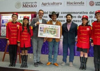 AGRICULTURA y Lotería Nacional destacan en billete los 10 años de la denominación de origen del mezcal de Puebla