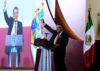 En su Cuarto Informe, el gobernador Américo Villarreal exhortó a evitar la reacción de aquellos que pretenden, desde las noticias falsas, abrir de nuevo el espacio a las oligarquías