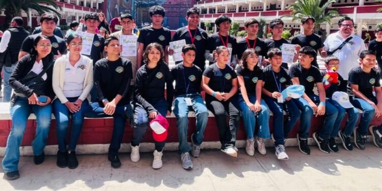 Estudiantes colimenses obtienen 3 medallas de bronce y 3 menciones honoríficas en Concurso Nacional de Matemáticas