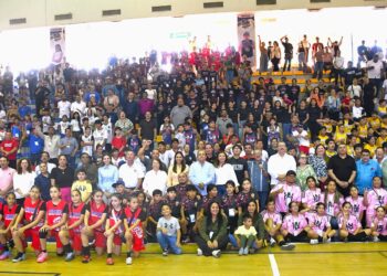 Se enciende el pebetero en los Juegos Deportivos Escolares de Educación Básica 2026