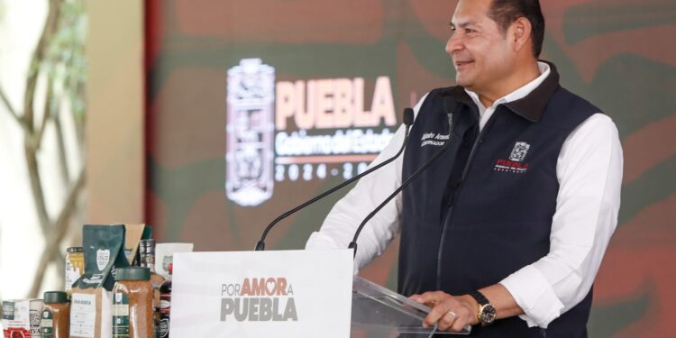 Con inversión histórica, gobierno federal y estatal regresan la vida al Río Atoyac: Alejandro Armenta