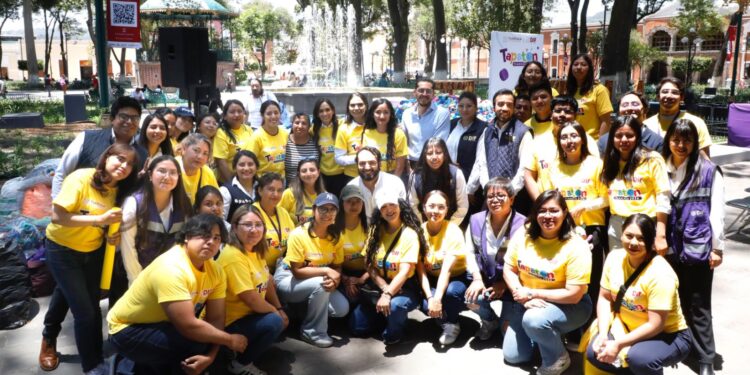 Primer tapatón en Tlaxcala supera meta y reúne más de 9.6 toneladas de tapitas para apoyar a niñas y niños con cáncer.