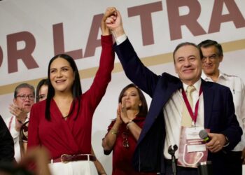Unidad y fortaleza rumbo a 2027: Alfonso Durazo toma protesta a Ariadna Montiel como presidenta de Morena