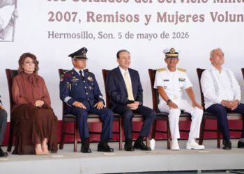 El Gobernador Durazo encabeza toma de protesta de Bandera del Servicio Militar Nacional con llamado de defensa a la soberanía