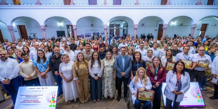 Entrega gobernadora Yeraldine kits de estimulación temprana para la prueba EDI al sector salud