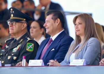 Con patriotismo y disciplina se escenifica batalla del 5 de mayo