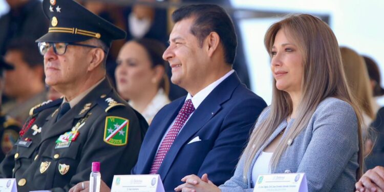 Con patriotismo y disciplina se escenifica batalla del 5 de mayo