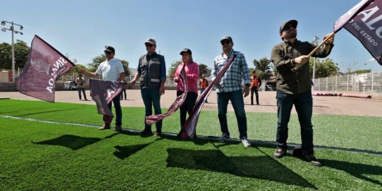 Gobernadora Yeraldine Bonilla supervisa obras de rehabilitación de unidades deportivas populares