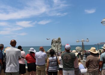 Recibirá Mazatlán a más de 7 mil cruceristas esta semana