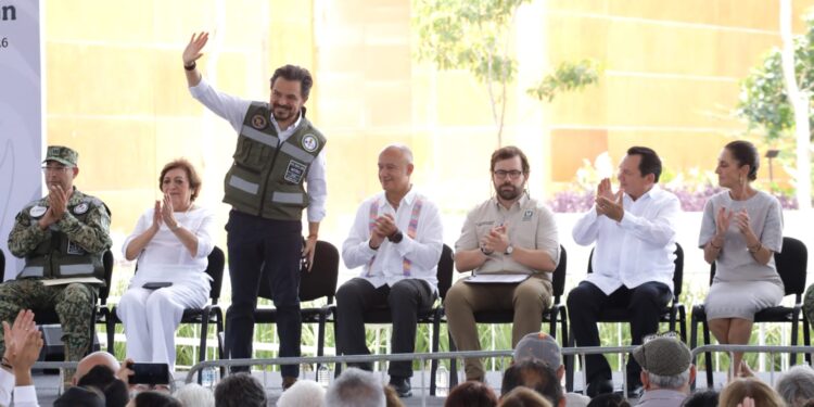 Asiste Zoé Robledo a la inauguración del Hospital General “Dr. Agustín OHorán” en Yucatán con la Presidenta de México