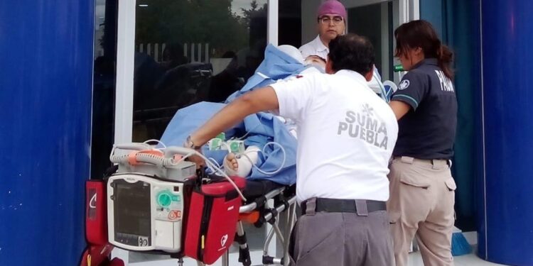 Respuesta inmediata permite traslado aéreo de embarazada desde Acatlán de Osorio