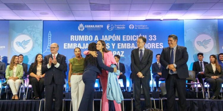 Llevan 23 jóvenes lo mejor de Guanajuato a Japón