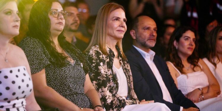 Impulsan Rocío Chávez y Fátima Bosch Proyecto Horizonte para transformar la vida de adolescentes en Sonora