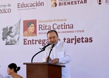 Arranca el Gobernador Durazo entrega de becas Rita Cetina para alumnas y alumnos de primarias públicas
