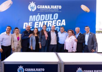 Entrega la Gobernadora Libia Dennise Apoyos «Creemos en Ti»