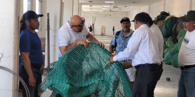 Conapesca inicia cursos de artes de pesca para la protección de las tortugas marinas