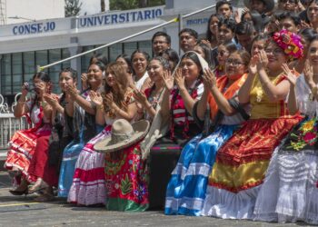Gradúa Chapingo a 1,250 profesionistas comprometidos con el desarrollo agropecuario, forestal, económico y social del país