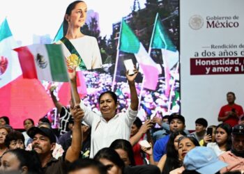 Gobernador Alfonso Durazo y más de 17 mil sonorenses refrendan su respaldo a la transformación liderada por la Presidenta Sheinbaum