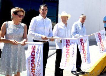 El Gobernador Durazo arranca distribución de más de 3.3 millones de libros de texto en escuelas públicas