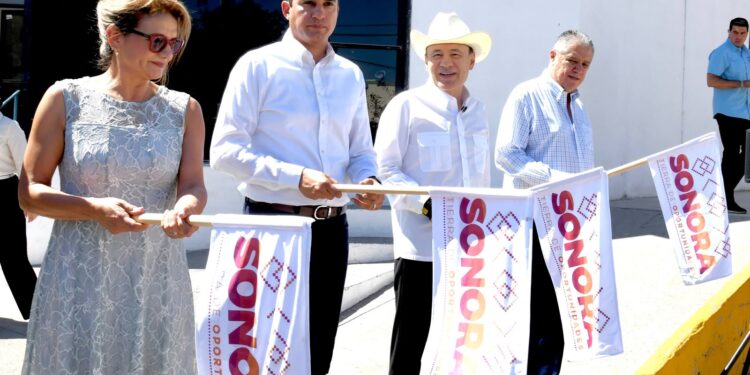 El Gobernador Durazo arranca distribución de más de 3.3 millones de libros de texto en escuelas públicas