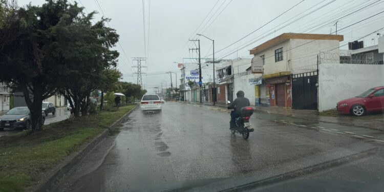 Mantiene gobierno estatal vigilancia permanente por temporal lluvioso en Puebla