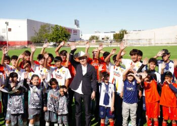 El Gobernador Durazo rehabilita y construye más de 200 espacios deportivos en 22 municipios de Sonora