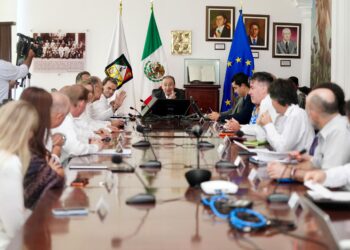 El Gobernador Durazo refuerza alianza estratégica con Unión Europea; embajadores visitan Puerto de Guaymas