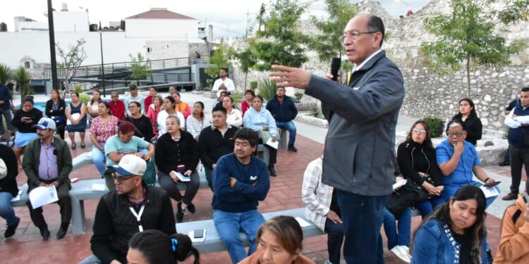 Entrega Gobierno del Estado apoyos a familias afectadas por explosión en Tepeaca