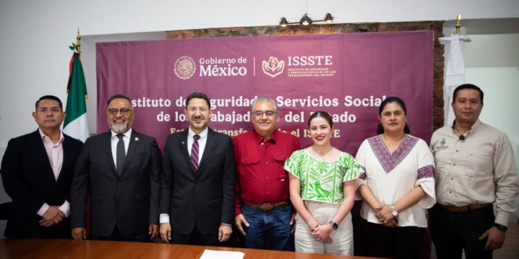 Firman ISSSTE y municipio de Huauchinango, Puebla, convenio para fortalecer atención médica y servicios integrales en la región