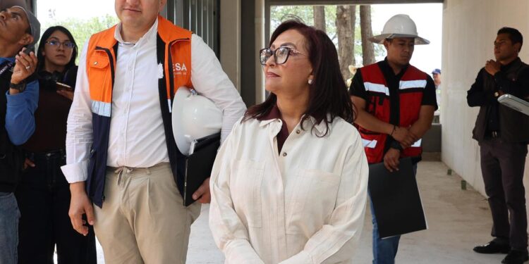 Constata Lorena Cuéllar avances de la construcción del nuevo Centro de Atención Oncológica