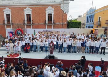 Lorena Cuéllar encabeza Caminata por la Soberanía Nacional