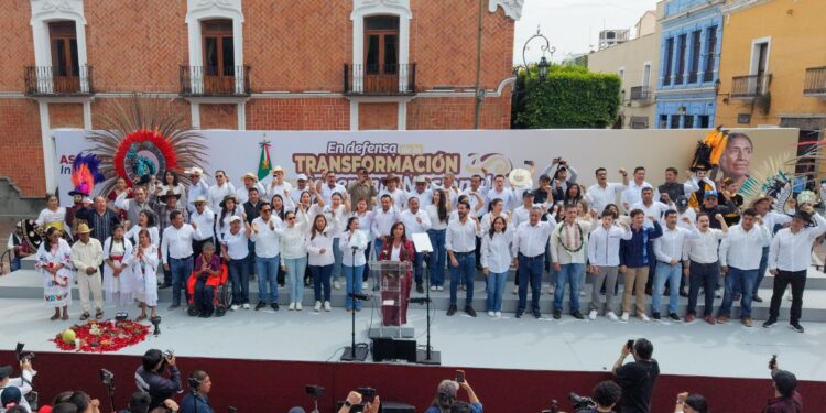 Lorena Cuéllar encabeza Caminata por la Soberanía Nacional