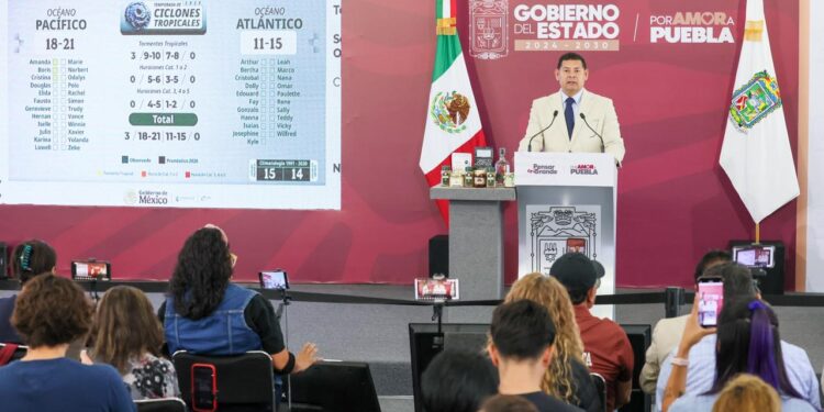 Gobierno de Puebla garantiza protección y atención a las familias ante temporada de lluvias: Alejandro Armenta