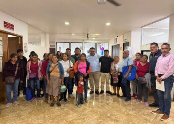 Gobierno de Guerrero brinda atención integral a pobladores de Huitzapula