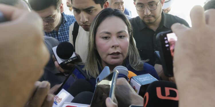 Se prevé buena temporada vacacional este verano para Sinaloa, afirma Gobernadora Yeraldine Bonilla