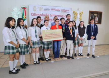 Evelyn Salgado recibe a talentos guerrerenses que competirán en la Olimpiada Internacional de Matemáticas
