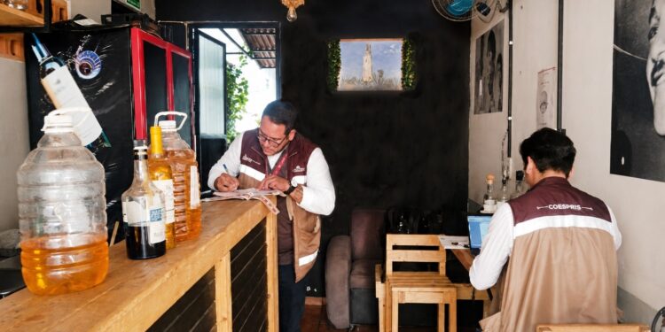 Salud Colima alerta sobre riesgos de bebidas adulteradas durante el Mundial 2026