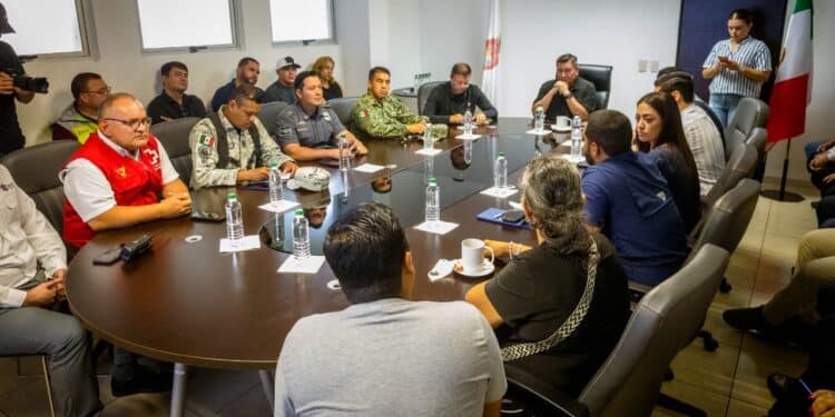 Grupo Interinstitucional, cuerpos de auxilio y autoridades estatales y municipales mantienen coordinación para el desarrollo de actividades que promueven el puerto de Altata, Navolato