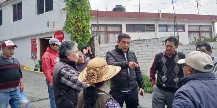 San Mateo Tlaltenango, en Cuajimalpa, está en riesgo de inundaciones y deslaves ante las fuertes lluvias; Roberto Candia y Belén Enzástigue impulsarán gestiones