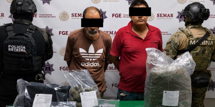 Policía Estatal de Colima y Marina aprehenden a presuntos narcomenudistas; les aseguran diversas dosis de drogas y dinero en efectivo