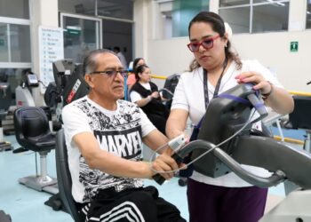 Refuerza IMSS rehabilitación cardiaca en personas adultas mayores para prevenir discapacidad