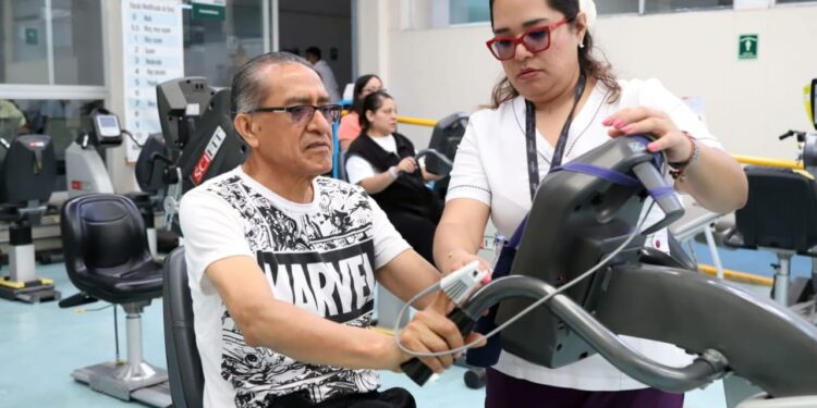 Refuerza IMSS rehabilitación cardiaca en personas adultas mayores para prevenir discapacidad