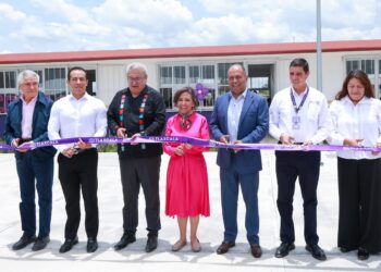Lorena Cuéllar entrega nuevo plantel cebes en tepeyanco y amplía oportunidades para jóvenes
