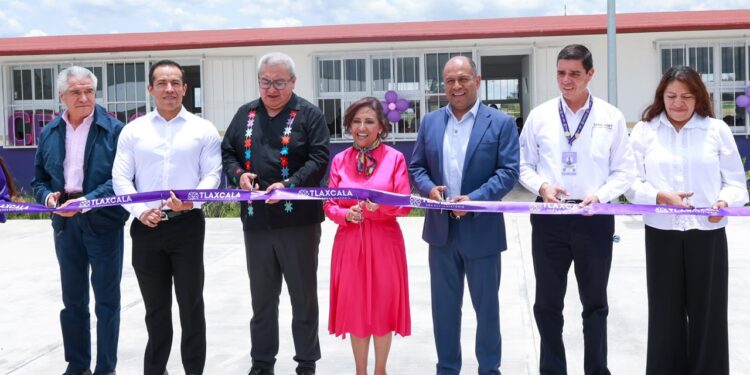 Lorena Cuéllar entrega nuevo plantel cebes en tepeyanco y amplía oportunidades para jóvenes
