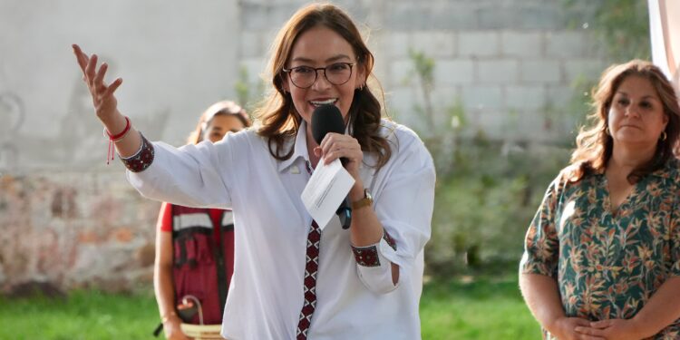 Defender la transformación es proteger los programas sociales que ya son derechos constitucionales: Vero Díaz